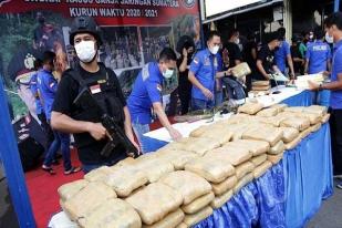 Polisi Sita 209 Kilogram Yang Disebumnyikan di Truk Limbah dari Sumatera Utara