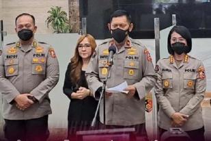 Polisi Serahkan Tersangka Pembunuhan Brigadir J ke Kejaksaan