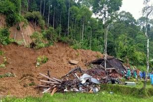 Tanah Longso di Kabupaten Pesisir Barat, Lampung, Tiga Meninggal