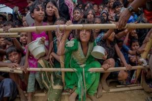 Kapal dengan 180 Penumpang Rohingya Dikhawatirkan Tenggelam