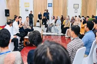 Jokowi dan Pemuda Aceh Diskusi Berbagai Peluang Pekerjaan