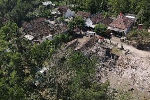 Ledakan Diduga dari Petasan di Blitar, Empat Tewas, 25 Rumah Rusak