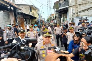 Untuk Penyelidikan, Polisi Tutup Akses Ke Lokasi Kebakaran Depo BBM Pertamina