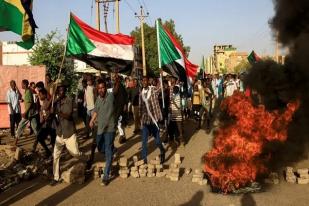 Pertempuran di Sudan Berisiko Menyeret Perang Sipil