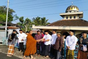 Semangat Toleransi pada Idul Fitri di Desa Kalimanggis, Temanggung