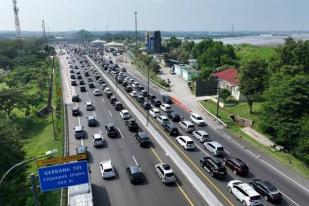 One Way Jalan Tol Trans Jawa Diperpanjang Hingga Selasa Pukul 24:00