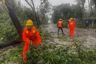 Topan Mocha Terjang Mnyanmar, Terbangkan Atap dan Tiga Tewas