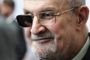 Penulis Novel “Ayat-ayat Setan,” Salman Rushdie, Dapat Penghargaan dari Jerman