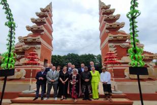 Taman Mini Indonesia di Dolina Charlottyu Resort, Jembatan Budaya RI dan Polandia