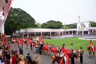 HUT Ke-78 Kemerdekaan: Kirab Budaya Duplikat Merah Putih dan Naskah Asli Proklamasi