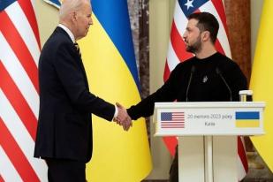 Kelompok Senator Desak Joe Biden Kirim Rudal Jarak Jauh ke Ukraina