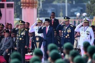 HUT TNI, Jokowi: Anggota TNI Menjadi Benteng Terdepan Pertahanan Negara