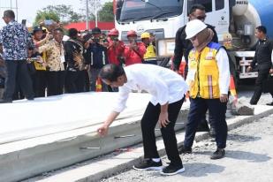 Presiden Tinjau Proyek Perbaikan Jalan di Lampung, Selesai 70 Persen