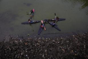 Orang Muda Berjuang Mengatasi Masalah Sampah