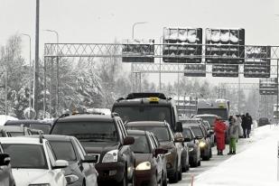 Finlandia Laporkan Serbuan Migran Sebelum Dua Pos Perbatasan dengan Rusia Ditutup