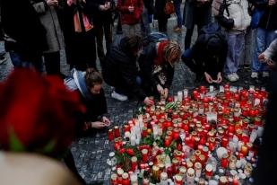 13 Orang Tewas dalam Serangan Bersenjata di Universitas di Praha, Ceko