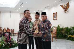 Ketum PGI Dapat Anugerah Revolusi Mental 2023 dari Kemenko PMK