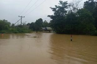 Banjir di Kapuas Hulu Akibat Luapan Sungai Tepuai dan Embau 