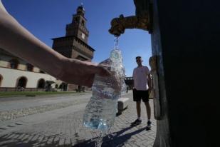 Peneliti: Tiap Liter Air Minum Kemasan Mengandung 240.000 Potongan Nanoplastik