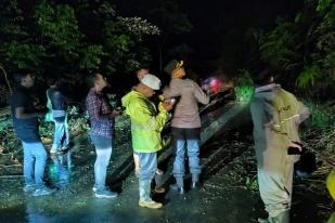 Satu Keluarga Tewas Akibat Tanah Longsor di Jalan Tarutung-Sibolga