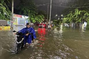 Semarang Dikepung Banjir, Hujan Lebat Masih Berpotensi Terjadi