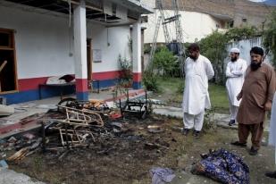 Pakistan: Massa Bunuh Terduga Penodaan Al Quran Ketika dalam Tahanan Polisi