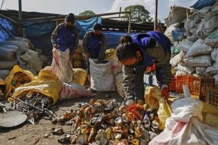 Sampah Berserakan di Posko Tertinggi Gunung Everest, Butuh Tahunan untuk Membersihkannya
