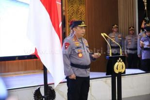 Kapolri Naikkan Pangkat 16 Perwira Tinggi