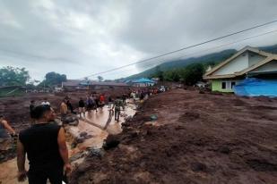 Tim Masih Mencari Enam Korban Banjir Bandang di Ternate