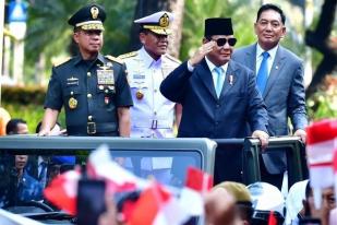 Presiden Hadiri Upacara Penerimaan dan Penyerahan Memorandum Menteri Pertahanan