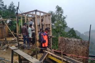 Dua Orang Meninggal Akibat Banjir dan Longsor di Kabupaten Lebak