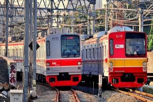 Kereta Commuter Line Jabodetabek Beroperasi 24 Jam di Malam Tahun Baru 2025