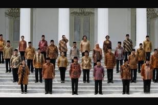 "Reshuffle Kabinet, Bukti Kekecewaan Publik”