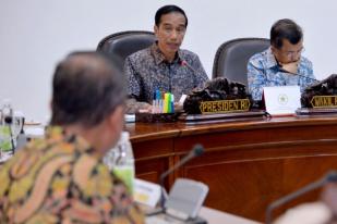 Jokowi Minta Menteri Fokus, Hapus Aturan Bertele-tele