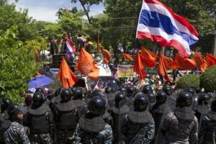 Tiga Demonstran Thailand Terbunuh dalam Serangan