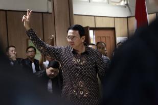 MK Masih Membahas Gugatan Cuti Petahana Ahok