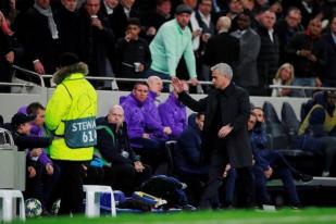 Mourinho Buat Seorang Anak Gawang Bahagia Seumur Hidup