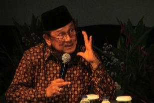 BJ Habibie: Cinta Merupakan Inti Kehidupan Manusia