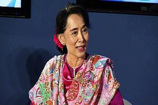 Paus Menilai Aung San Suu Kyi Cermin Perdamaian Sejati