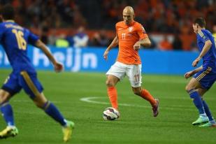 Belanda Hajar Kazakhstan 3-1