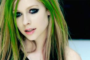 Remaja Fans Avril Lavigne Sedih Diisolasi di Sekolah