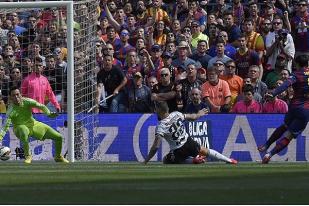 Gol Suarez Bantu Barcelona Jauhi Dua Klub Madrid