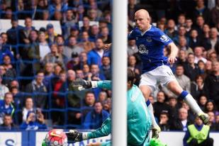 Hattrick Naismith Bantu Everton Hantam Chelsea