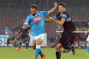 Napoli Hantam Lazio 5-0