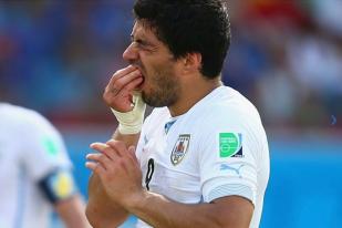 FIFA Buka Proses Disiplin “Gigitan Suarez”