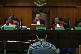 Wawan Bantah Terlibat Suap Dalam Sidang Pledoi