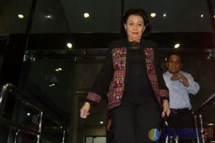 Istri Menteri ESDM, Triesna Wacik Diperiksa KPK