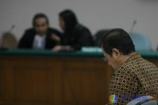 Mantan Sekjen Kemenlu Sudjadnan Divonis 2 Tahun Penjara