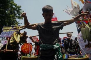 Tuntut Reformasi Agraria, Petani Unjuk Rasa di Depan Istana