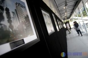 Karya Foto Pembangunan MRT Dipamerkan di JPO Thamrin